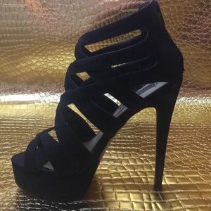 Steve Madden Black Strappy Heels